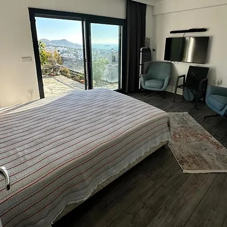 Seaside Sunrise Sea View, Fully Private Pool *